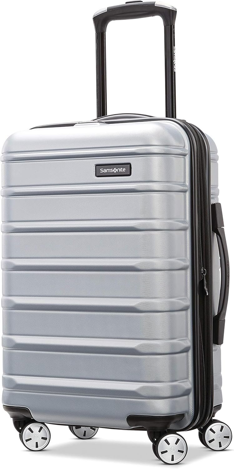 Omni 2 Airline Approved Carry-On Luggage – Stress-Free Size Meets 22x14x9″ Requirements – For Fast Trips & Avoiding Baggage Fees – Dual 360° Spinner Wheels, USB Power Hub, Expands 1.5” – Silver